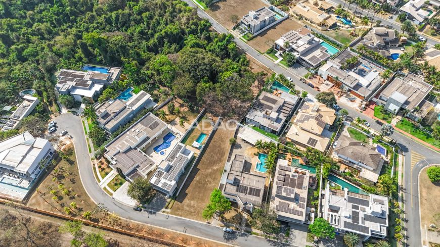 LOTE NO ALPHAVILLE CRUZEIRO Lote à Venda, 886 por R$ 4.500.000 no setor Residencial Alphaville Flamb