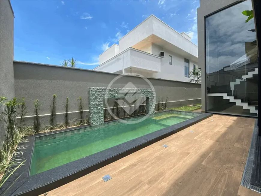 Casa a venda no Condomínio Jardins Madri com 5 suítes e 289 metros construídos. codigo: 22446