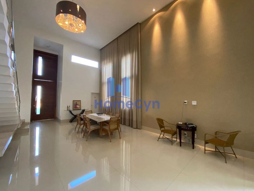 Sobrado com 5 suítes mobiliado para locação no condominio Alphaville Araguaia Goiânia GO.