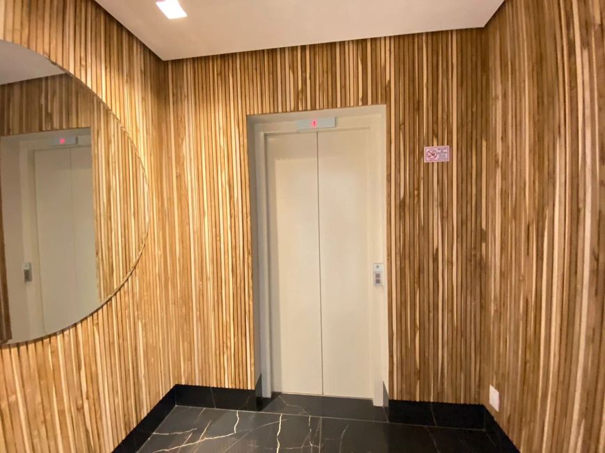 Apartamento com 261m2, 4 suítes, 4 Vagas, Vista Livre para Alameda Ricardo Paranhos.