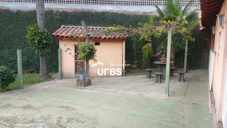 0 - Casa 5 quartos, sendo 3 suítes