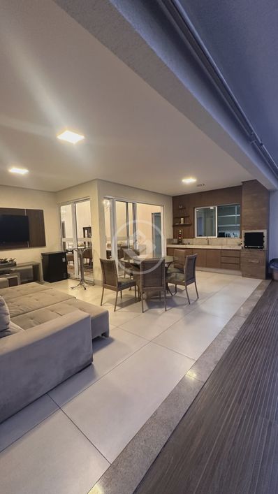Casa de 4 quartos no Condomínio Alphaville Araguaia, Goiânia codigo: 76074