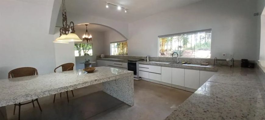 Maravilhosa Chácara de 48.000 m2 dentro de Goiânia !