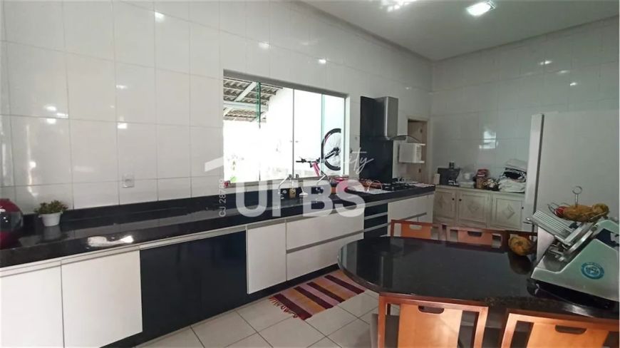 Casa com 5 quartos no Condomínio Prive Atlântico