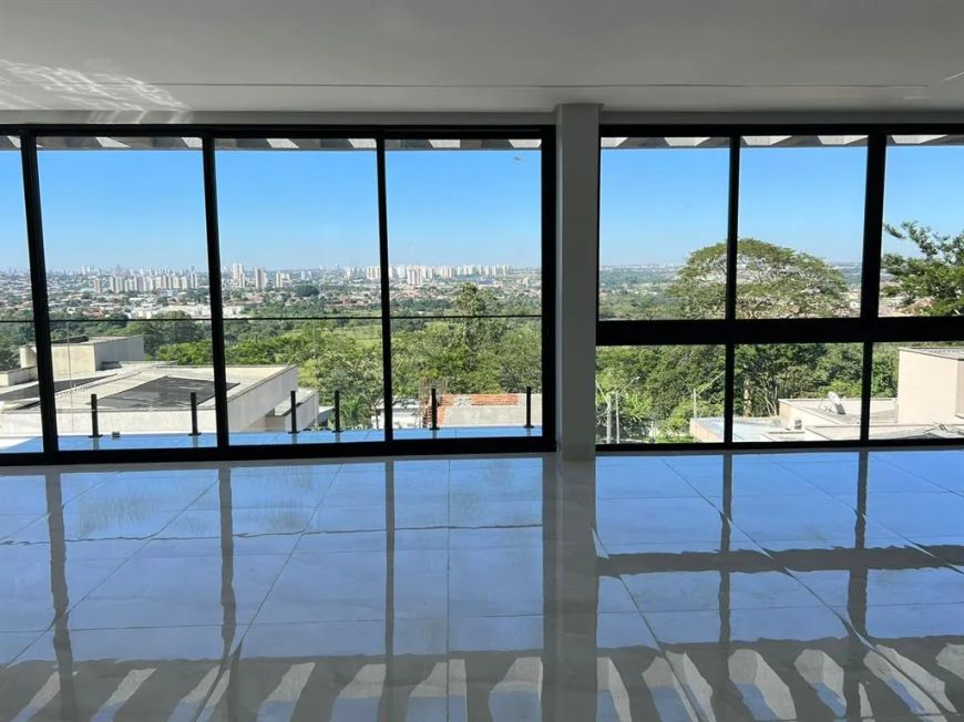 Luxuoso Sobrado com 4 Suítes e Vista Infinita no Portal do Sol Mendanha