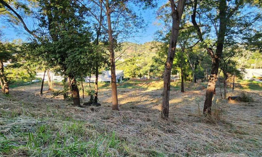Terreno no Residencial Aldeia do Vale