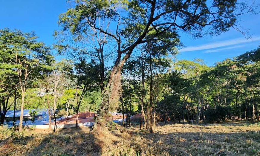 Terreno no Residencial Aldeia do Vale