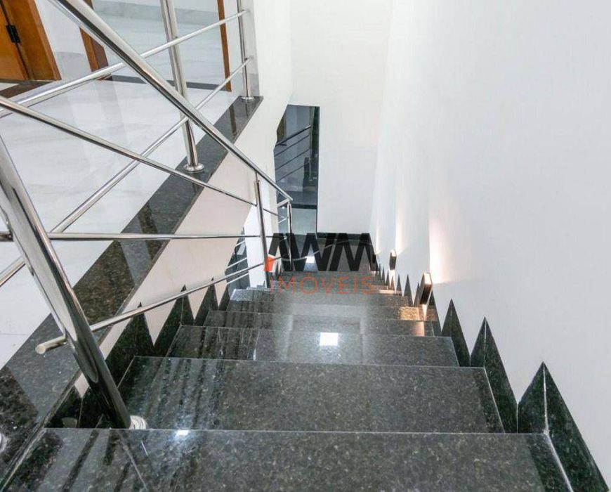 Sobrado com 3 Quartos 1 Suíte à venda, 112 m² por R$ 490.000 - Jardim Itaipu - Goiânia/GO
