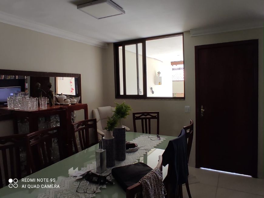 Sobrado para venda possui 160 metros quadrados com 3 quartos em Parque Anhanguera II - Goiânia - GO
