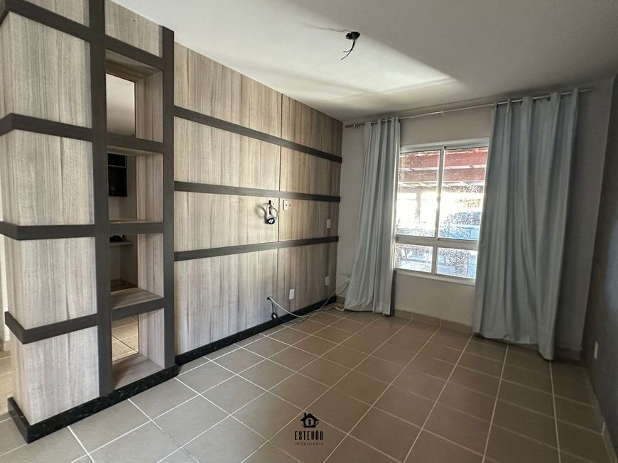 Sobrado em Condominio Negrão de Lima - Goiânia