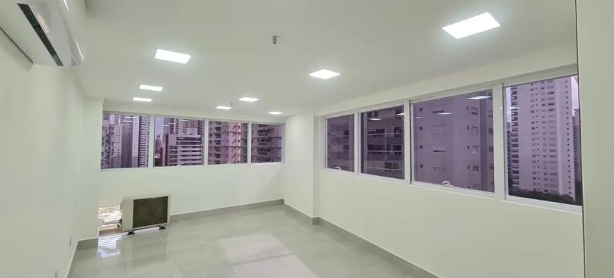 Sala comercial moderna e funcional no Jardim Goiás