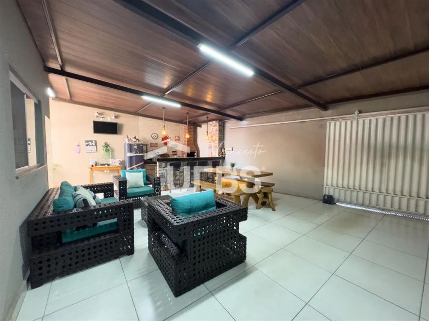 CASA TERREA COM 3 QUARTOS SENDO 1 SUITE - 15 MINUTOS DO PASSEIO DAS AGUAS