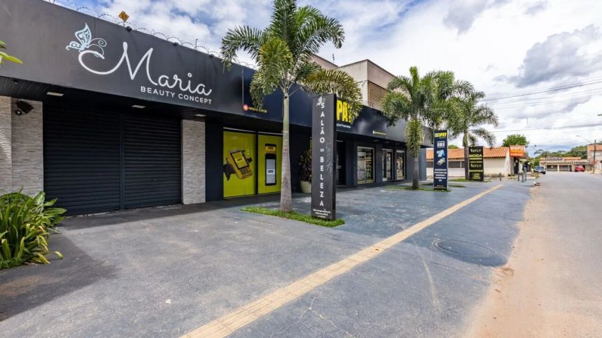 Sobrado comercial e residencial em Goiânia