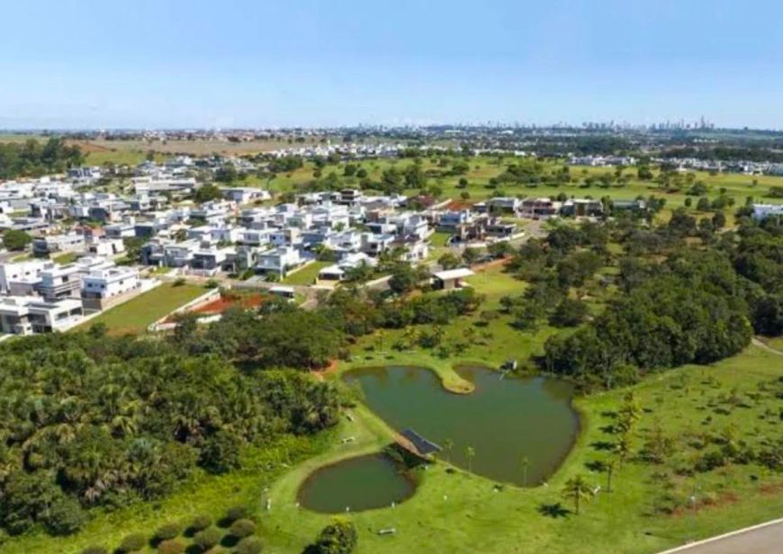Lote em Condomínio Portal do Sol Golf Green - Goiânia - GO
