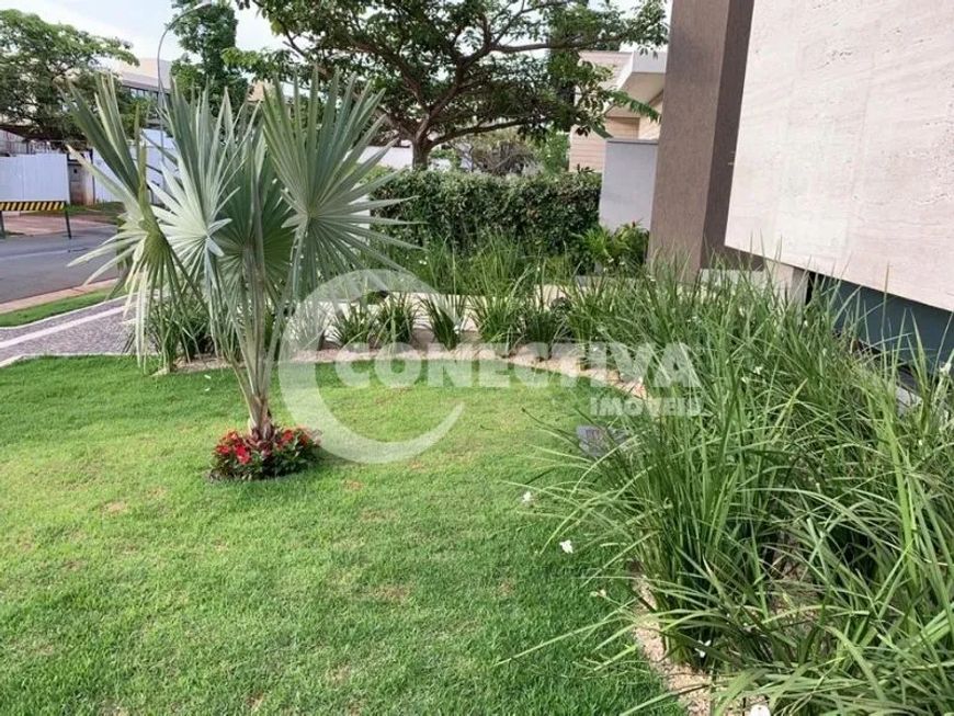 Alphaville Flamboyant Araguaia - casa térrea com 276 m2.