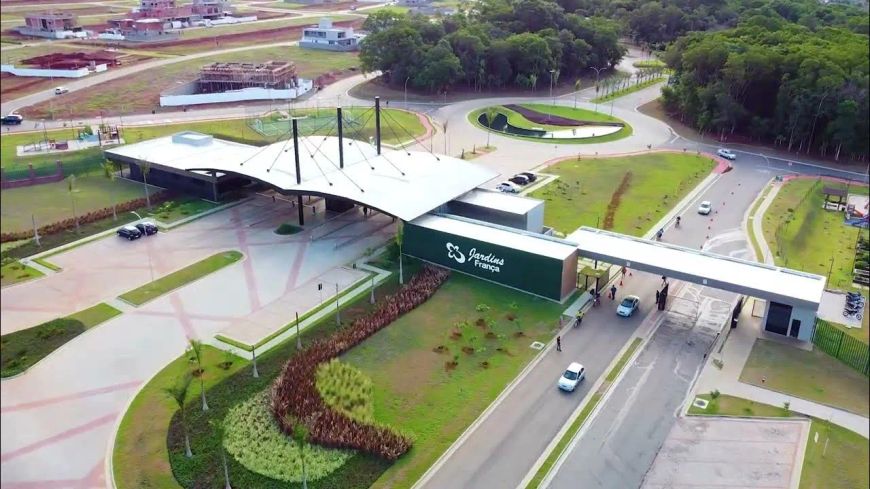 Lotes Jardins França R$ 2.200 o m² - fundo mata