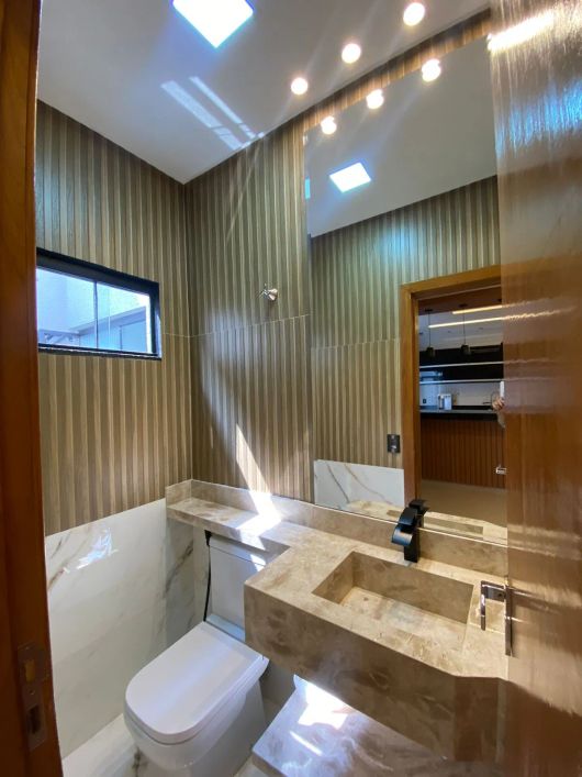 Casa com 3 suítes, 130m², à venda por R$ 740.000 - Setor Nova Vila - Goiânia/GO