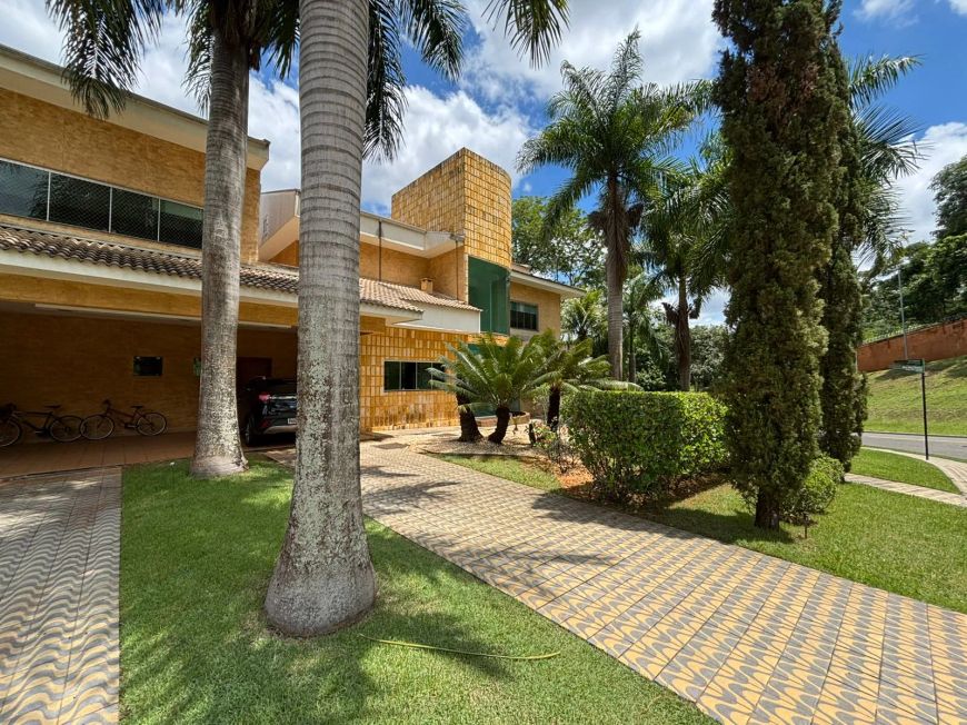 CASA ALPHAVILLE FLAMBOYANT Casa em Condomínio com 4 Quarto(s) e 6 banheiro(s) à Venda, 440 por R$ 6.
