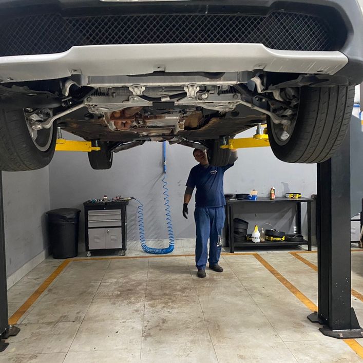 VENDE SE UMA REPARAÇÃO/ MANUTENÇÃO AUTOMOTIVA