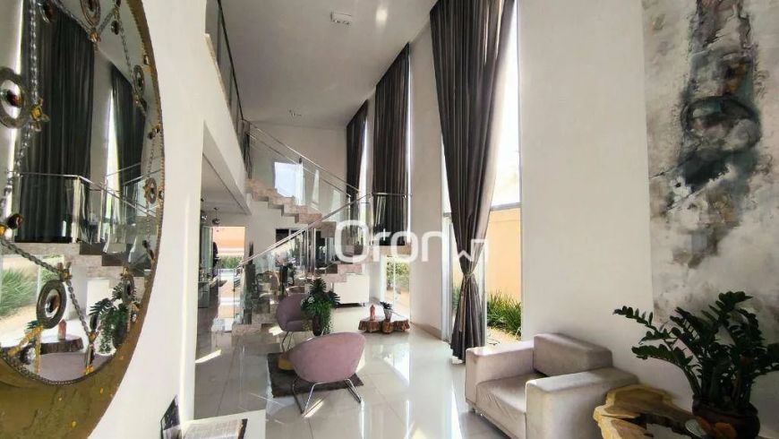 Sobrado com 4 dormitórios à venda, 350 m² por R$ 3.200.000,00 - Jardins Madri - Goiânia/GO