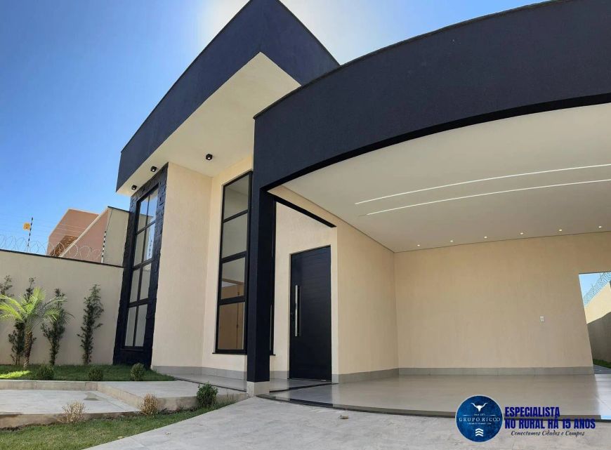 Casa com 3 suítes no Setor Moinho dos Ventos, Goiânia - GO - Com Piscina