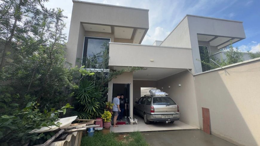 Imóvel para venda com 217 metros quadrados com 3 quartos em Residencial Canadá - Goiânia - GO