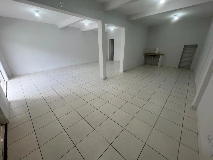 Ponto comercial/Loja/Box para aluguel com 60 metros quadrados em Jardim Guanabara - Goiânia - GO
