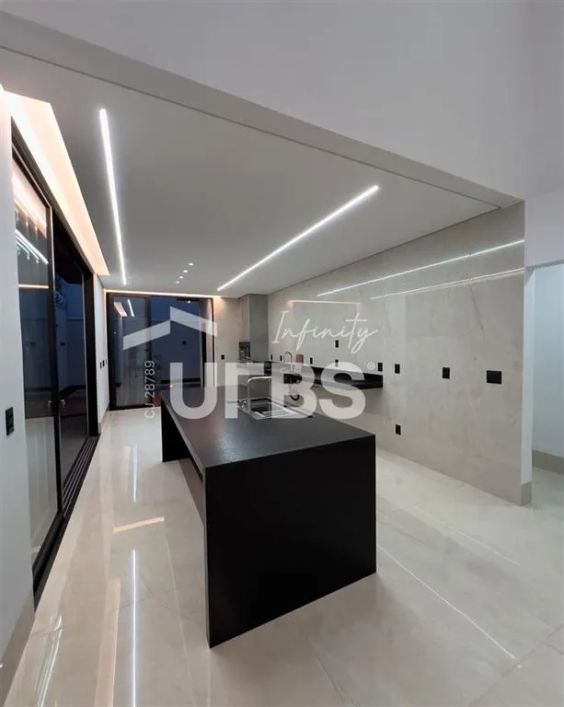 Casa 03 Suítes com piscina e acabamento em Alto Padrão