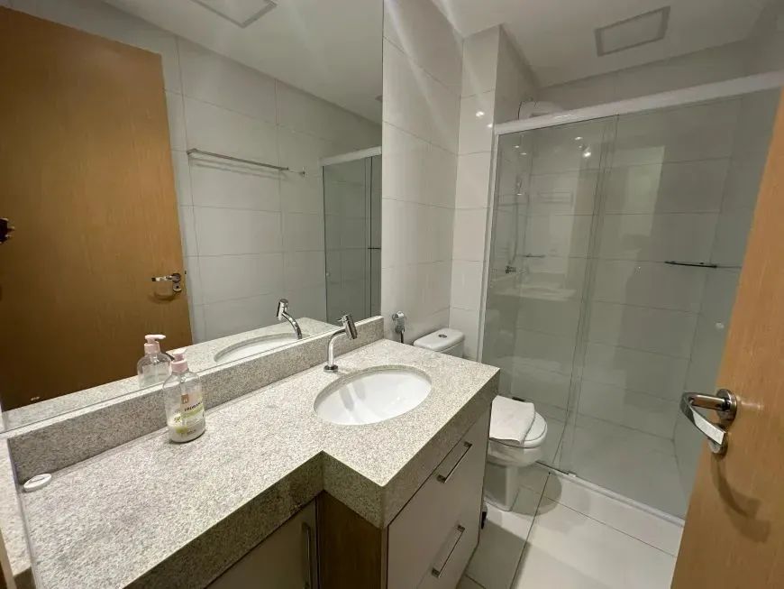 Apartamento com 90 m2, 3 quartos sendo 1 suíte, Cozinha Fechada e Vista p/ Parque Flamboyant