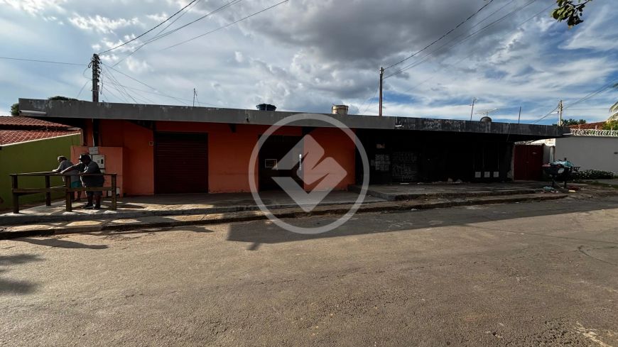 6 kitnetes e duas salas Comercias no Setor Parque Flamboyant codigo: 102354