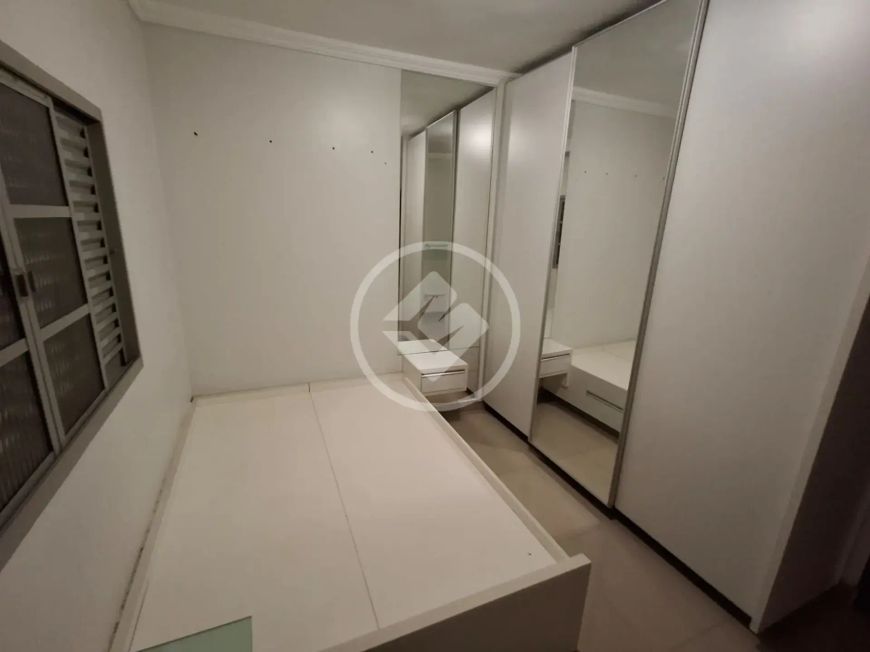 Casa com 3 quartos sendo 1 suíte no Setor Aeroviário. codigo: 112060
