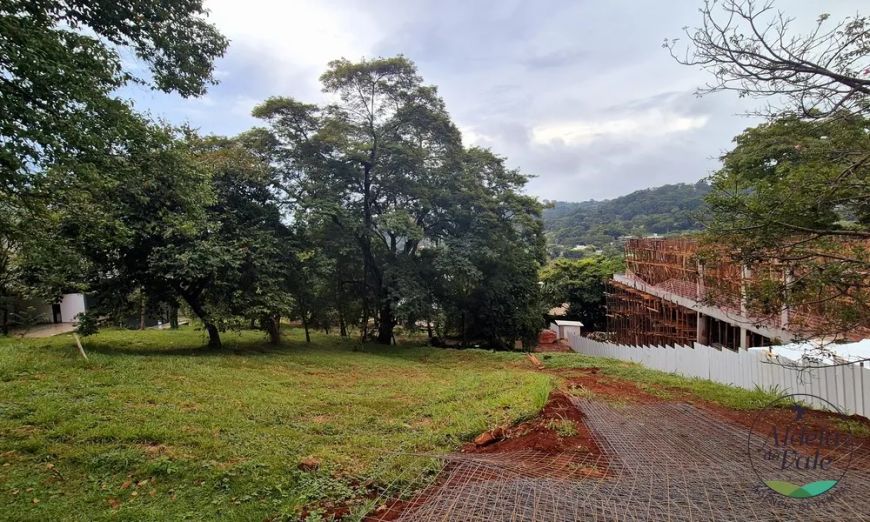 Terreno no Residencial Aldeia do Vale