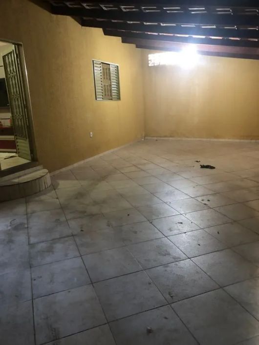 Casa para Venda com 3 Quartos em Residencial Eli Forte - Goiânia