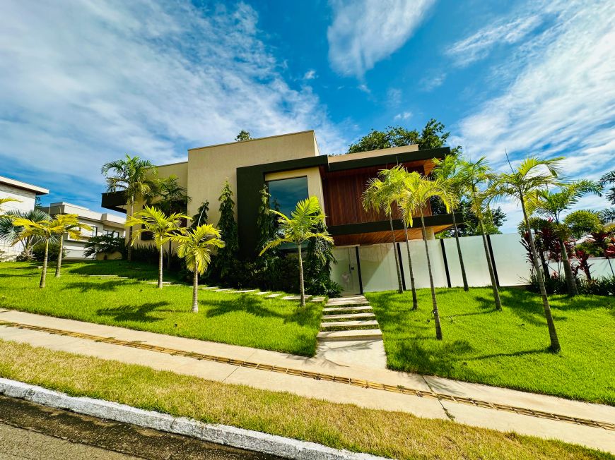 SOBRADO CONDOMINIO DO LAGO 04 QUARTOS NOVO GOIANIA-GO