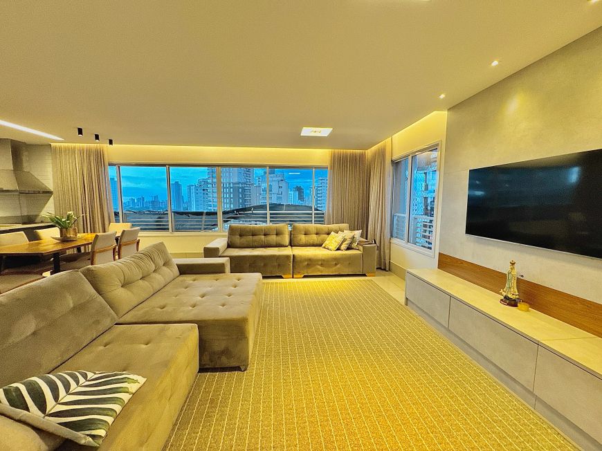 Apartamento com 150 m2, 3 suites, Cozinha Fechada, Sol da Manha, ao lado do Bougainville