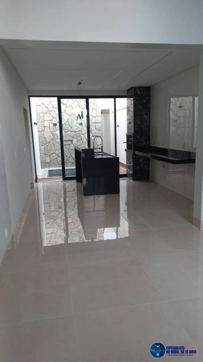 Casa à venda no Setor Jardim Mirabel, Goiânia , 3 Quartos