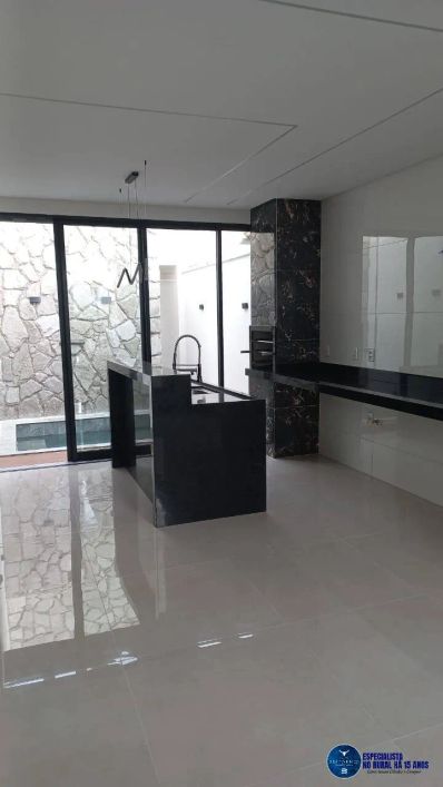 Casa à venda no Setor Jardim Mirabel, Goiânia , 3 Quartos