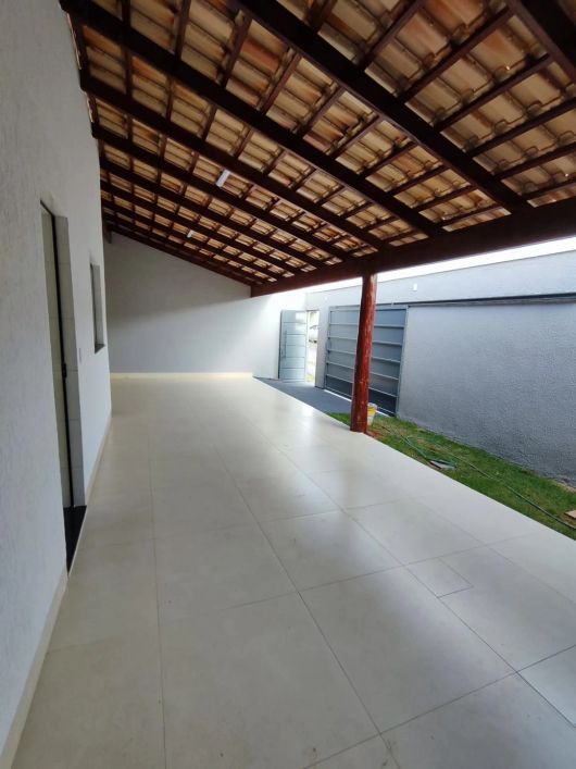 Térrea para venda possui 130 metros quadrados com 3 quartos