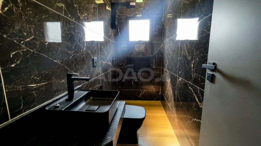 Sobrado Alto Padrão Jardins França Casa em Condomínio com 4 Quarto(s) e 6 banheiro(s) à Venda, 288 p