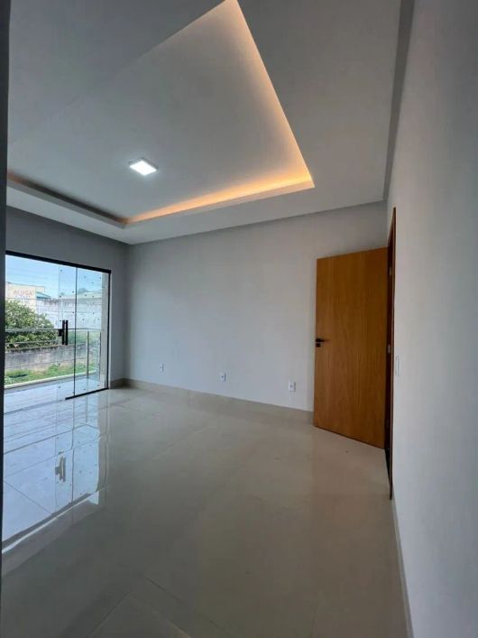 Imóvel para venda possui 250 metros quadrados com 3 quartos em Setor Gentil Meireles - Goiânia - GOS