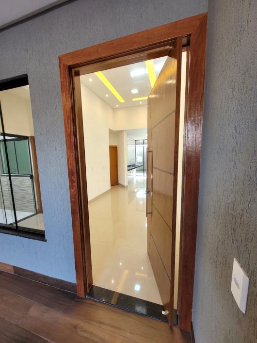 Imóvel para venda tem 107 metros quadrados com 3 quartos em Residencial Alice Barbosa - Goiânia - GO