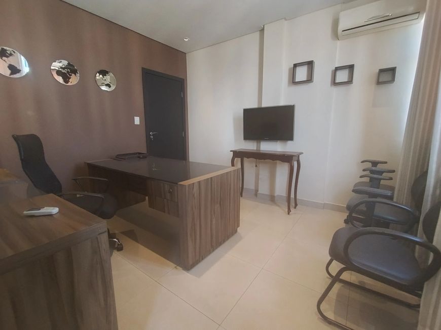 Sala Comercial no Centro Prédio Comercial à Venda, 46.9 por R$ 135.000 no setor Setor Central AD2348