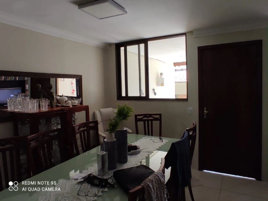 Sobrado para venda possui 160 metros quadrados com 3 quartos em Parque Anhanguera II - Goiânia - GO
