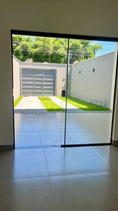 CASA COM 3 QUARTOS SENDO 1 SUÍTE Casa de Rua com 3 Quarto(s) e 2 banheiro(s) à Venda, 115 por R$ 480