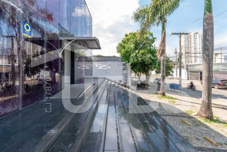 Prédio Comercial Setor Aeroporto