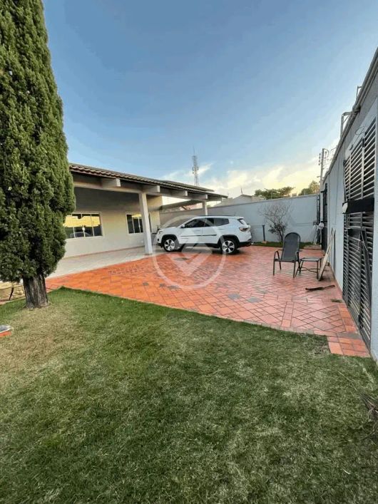 Casa Térrea 4 Quartos no Jardim Califórnia codigo: 22977