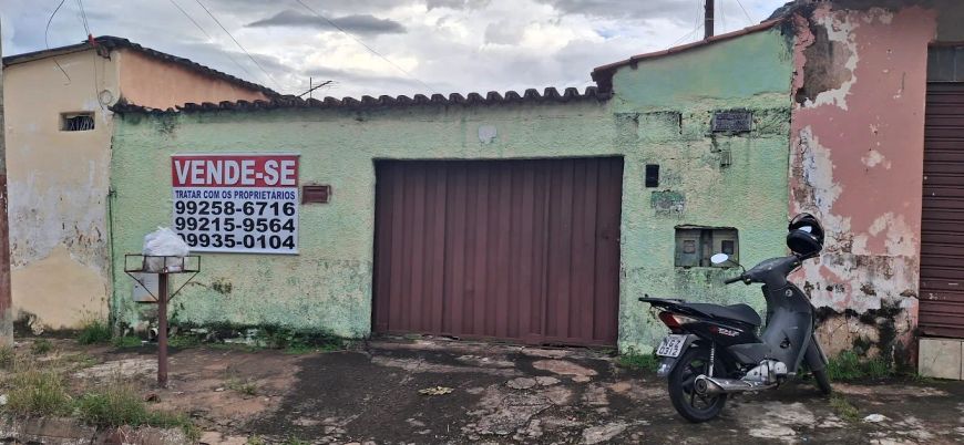 Imóvel para venda de 264 m², com 3 quartos em Granja Cruzeiro do Sul - Goiânia - GO