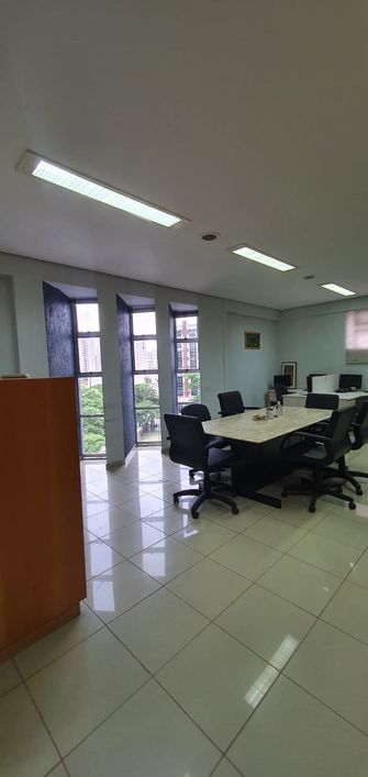 EDIFICIO JURIS CENTER Sala comercial com null Quarto(s) e 3 banheiro(s) à Venda, 99.35 por R$ 339.00
