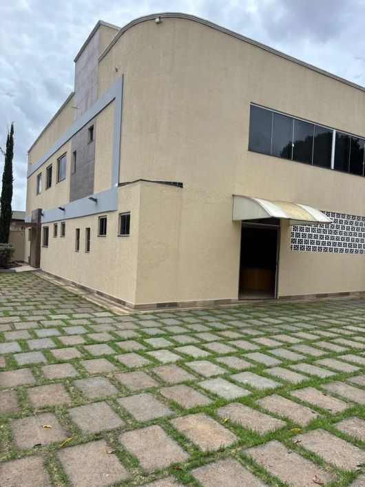 Casa Comercial no Jardim Presidente de 320,00m²