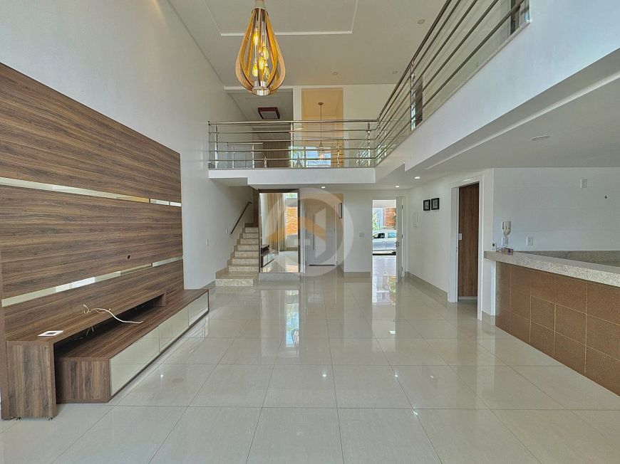 Casa Sobrado Condomínio Green Palace Santa Genoveva 4 suítes